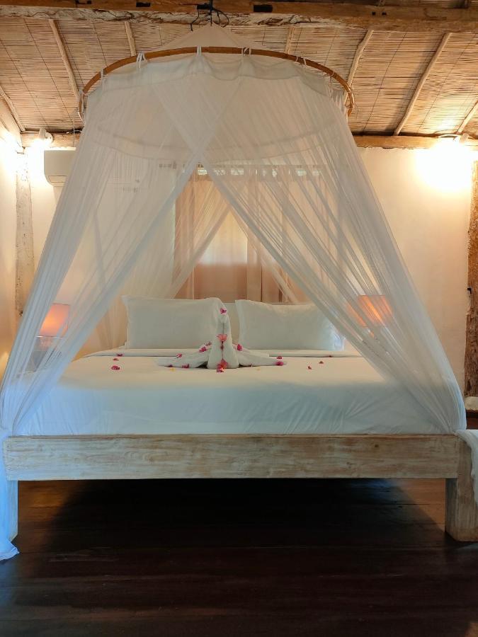 Villa Manis Gili Trawangan Exterior photo