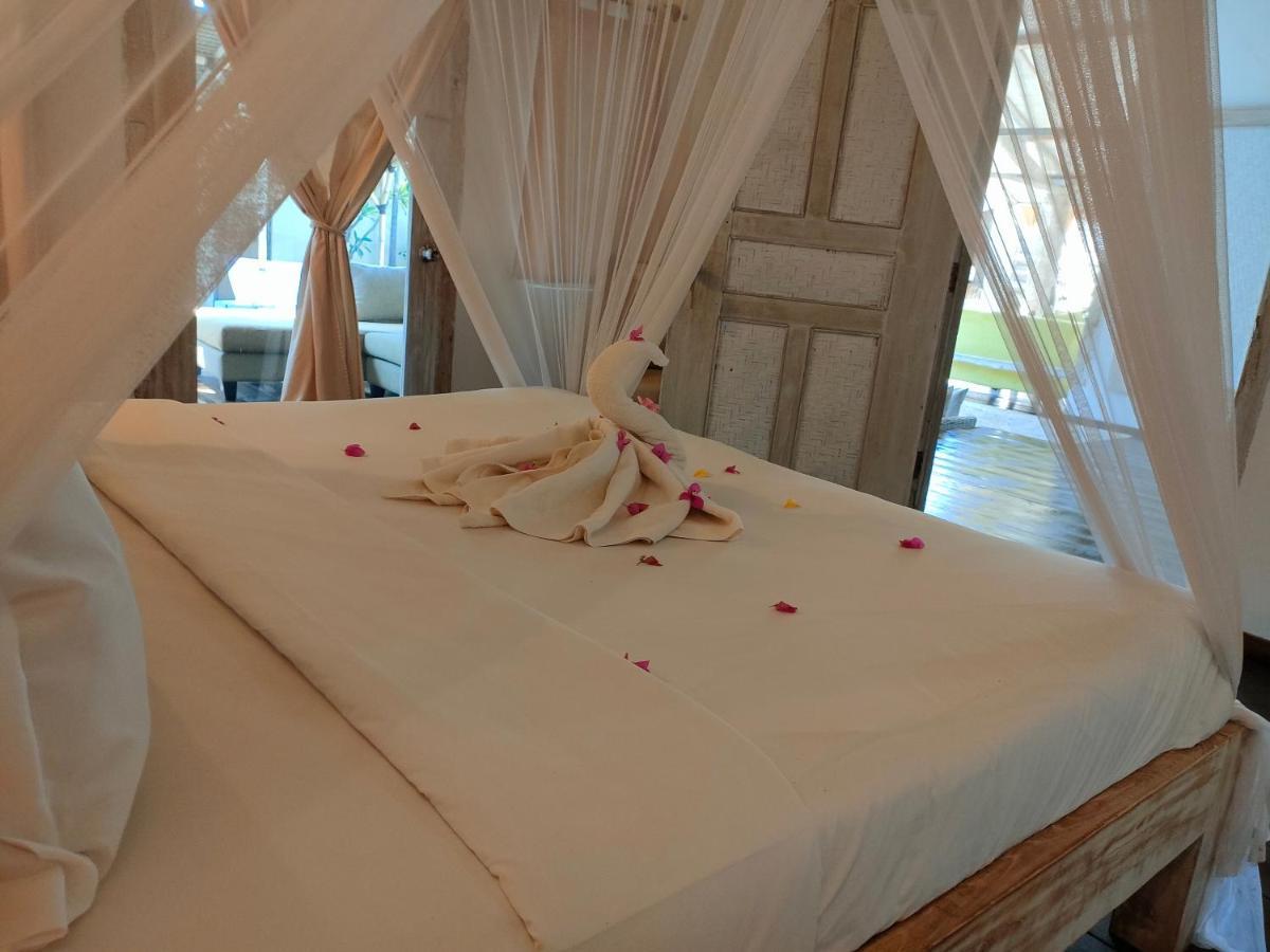 Villa Manis Gili Trawangan Exterior photo